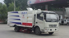 东风多利卡3800国V扫路车图片